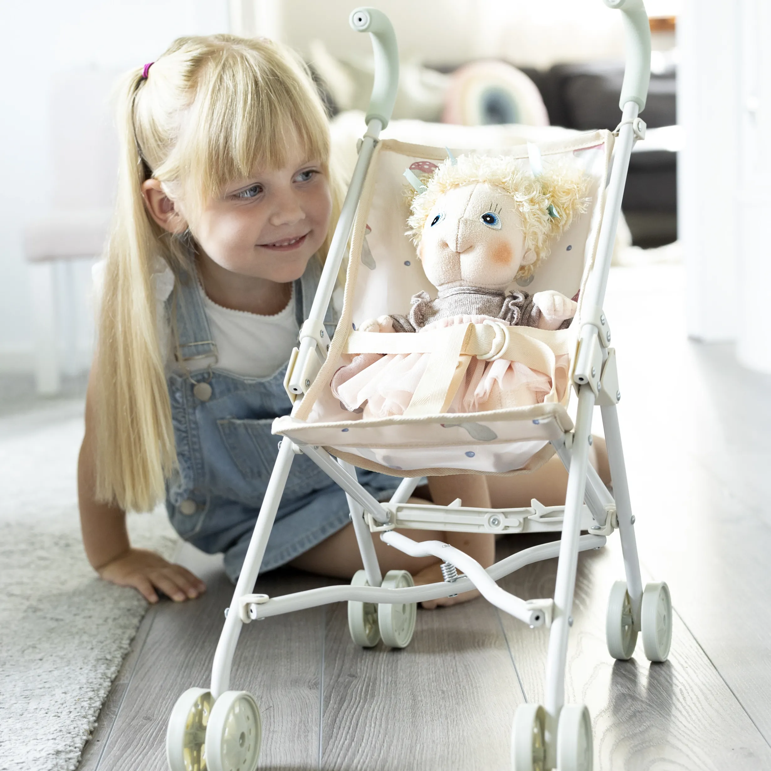 LILLAN & FRIENDS DOCKVAGN SULKY LIMITED EDITION