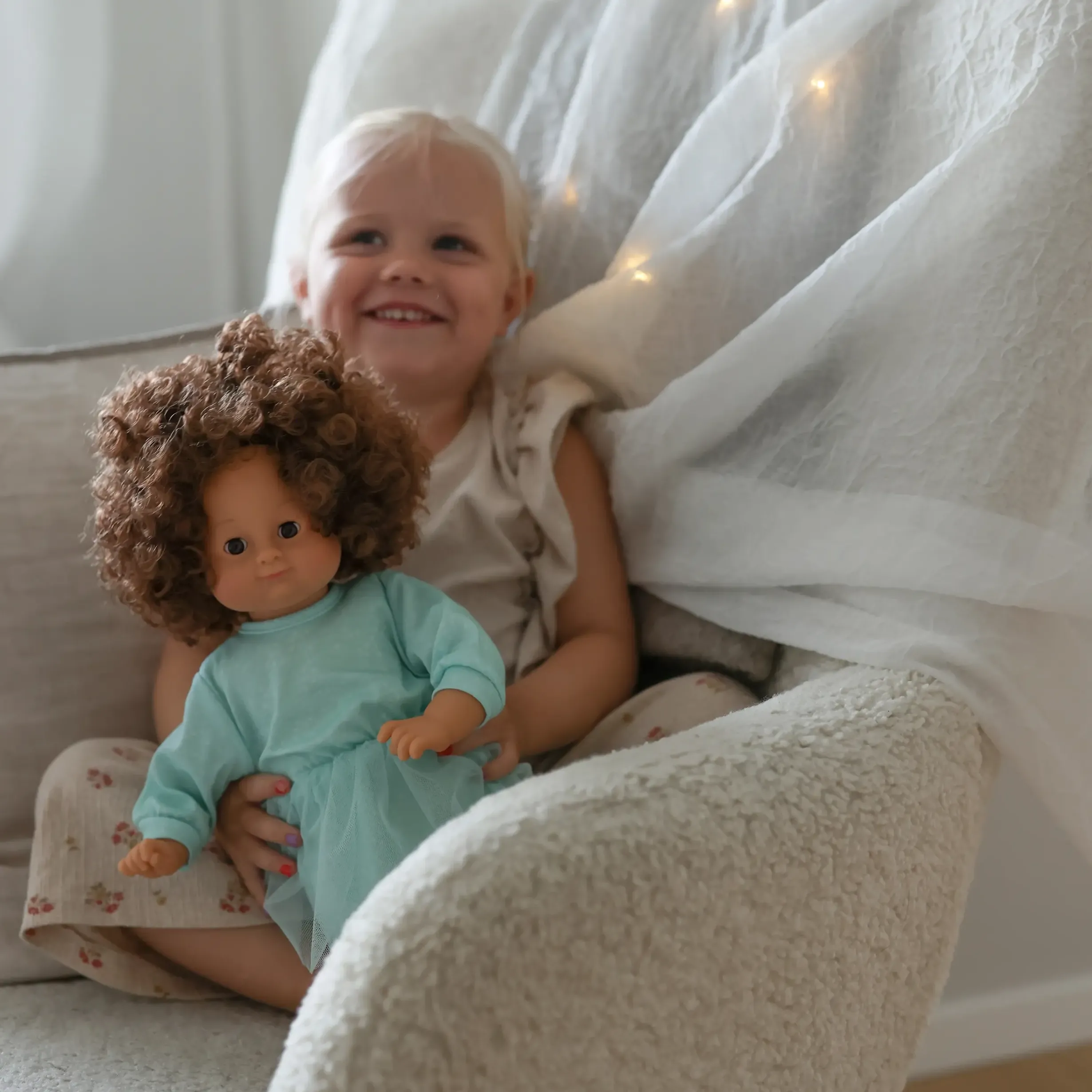 LILLAN TALDOCKA MÖRKT HÅR 36 CM