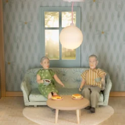 LUNDBY DOCKHUSBELYSNING RISLAMPOR