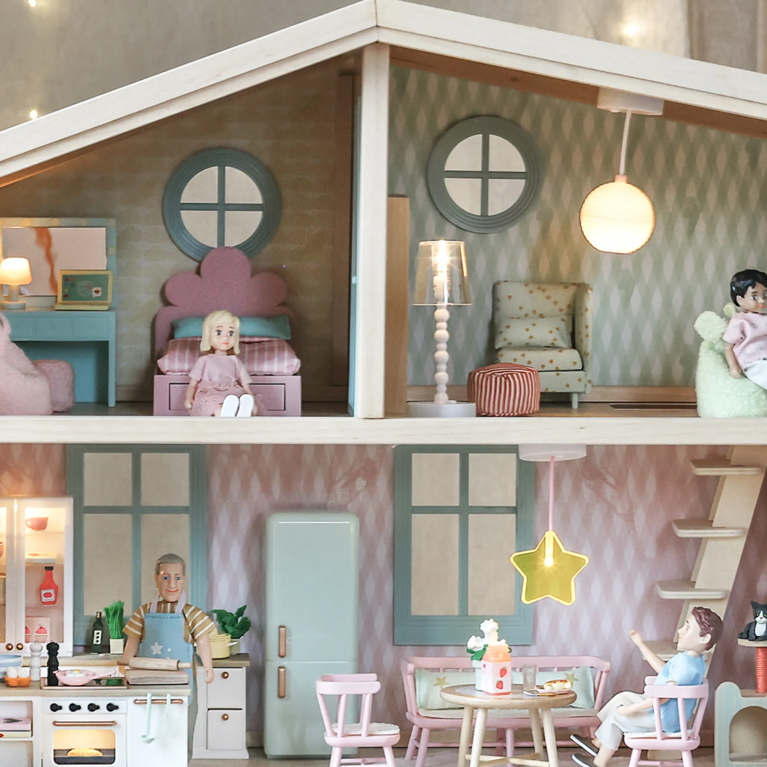 LUNDBY DOCKHUSBELYSNING RISLAMPOR
