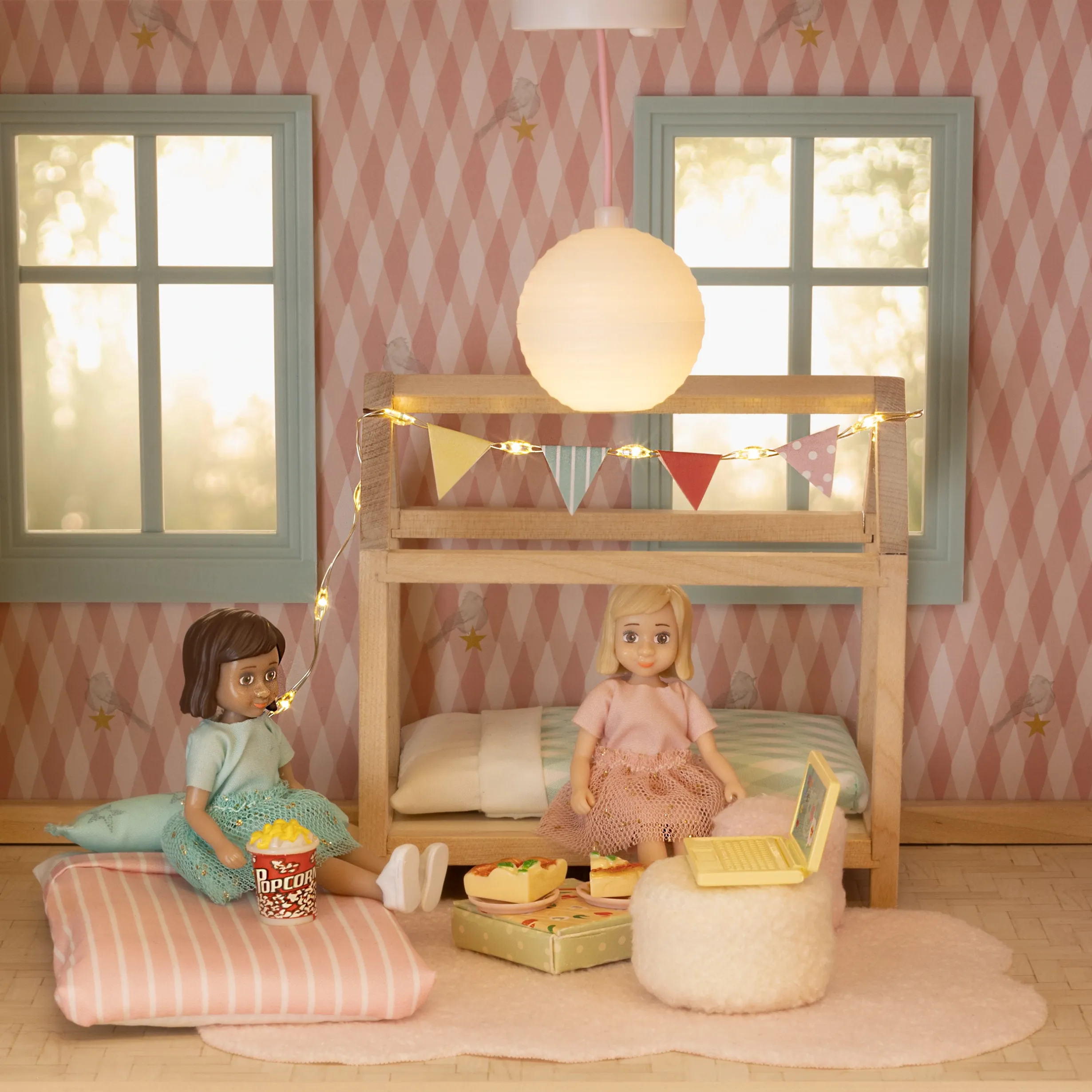 LUNDBY DOCKHUSTILLBEHÖR FREDAGSMYS