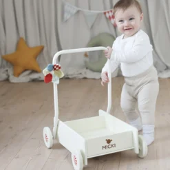 MICKI LÄRA-GÅ-VAGN CREAM WHITE